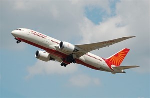 Air_India_Boeing_787-8_Dreamliner_(VT-ANG)_departs_London_Heathrow_Airport_2ndJuly2014_arp_300x197